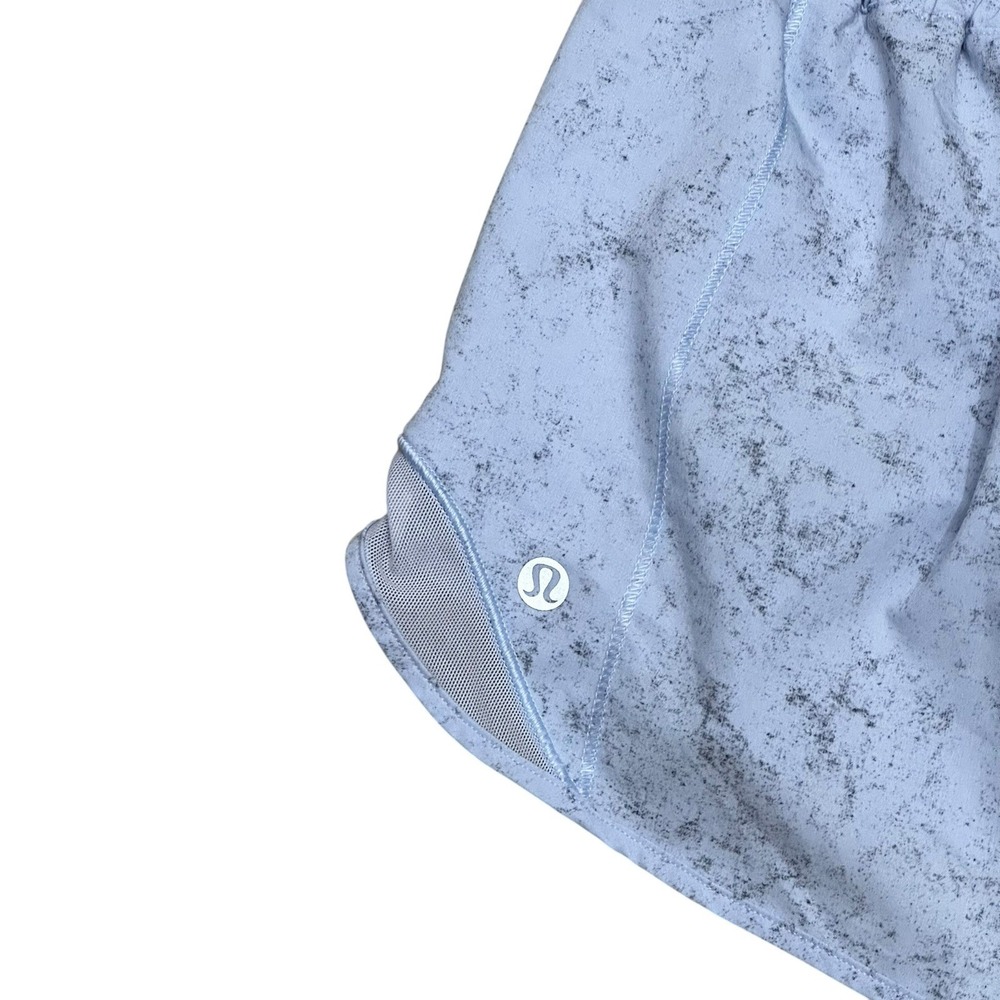 Lululemon Hotty Hot Low Rise Lined Short 2.5" Gravel Dust Pastel Blue Size 6 - Picture 4 of 8